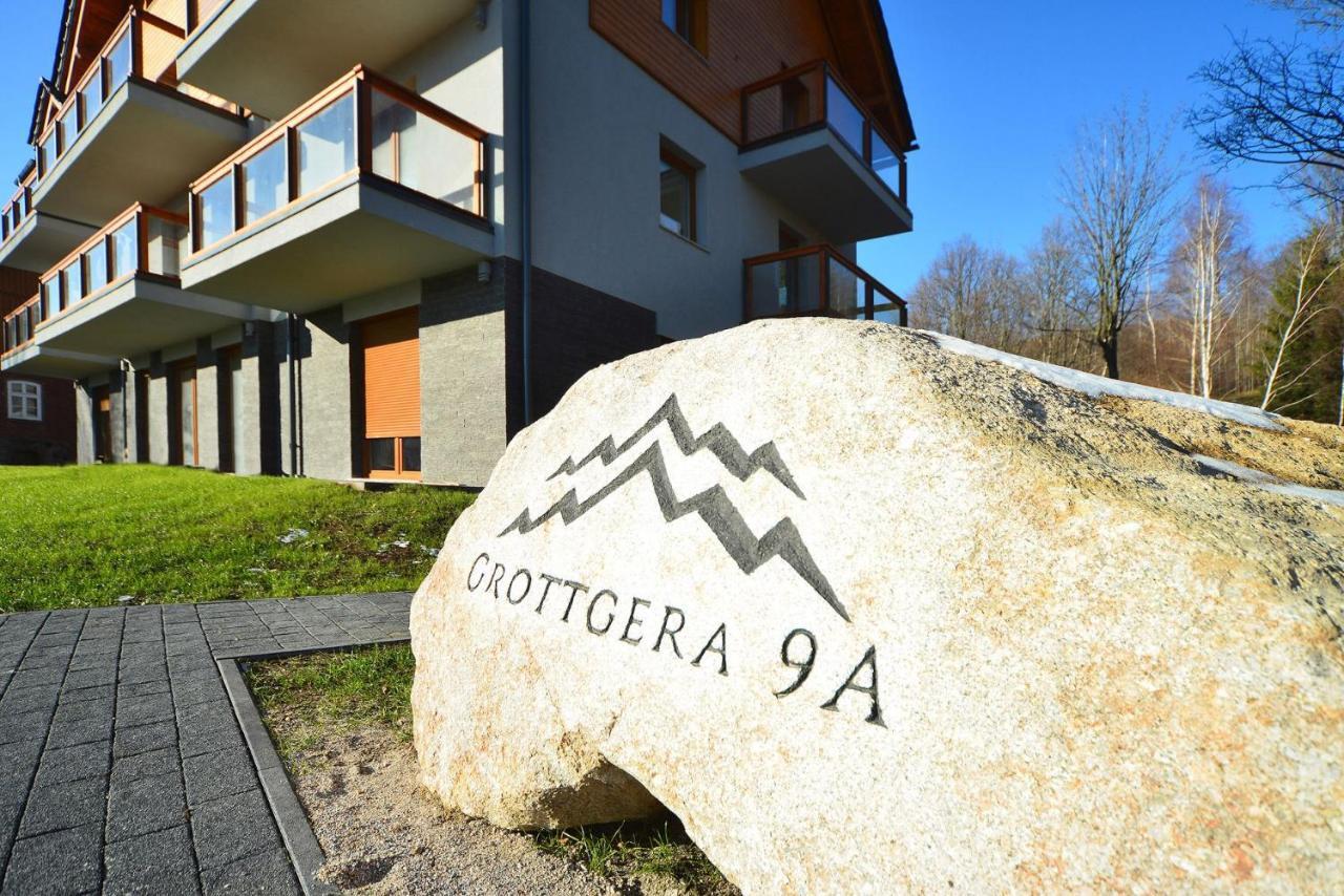 Apart-Invest Apartament Grottgera Studio 3 シクラルスカ・ポレンバ エクステリア 写真