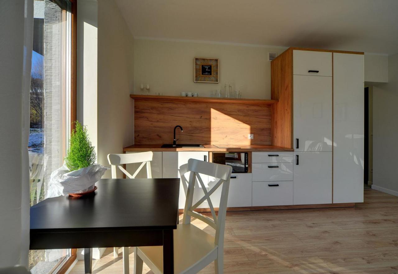 Apart-Invest Apartament Grottgera Studio 3 シクラルスカ・ポレンバ エクステリア 写真