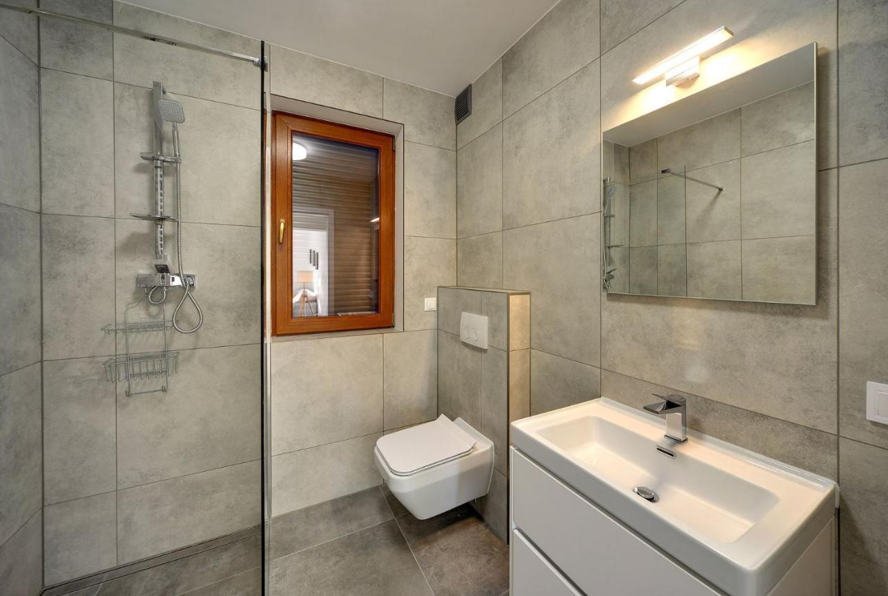 Apart-Invest Apartament Grottgera Studio 3 シクラルスカ・ポレンバ エクステリア 写真